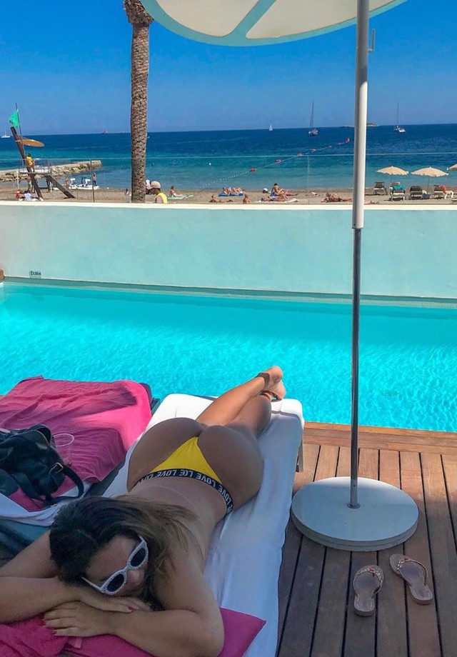 Geisy Arruda faz topless em Ibiza (Foto: reprodução/Instagram)