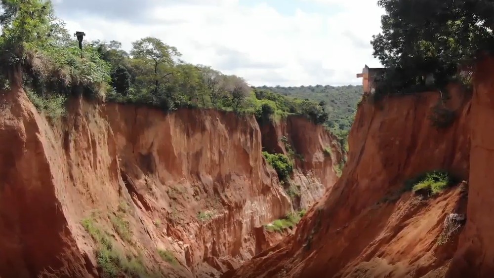 Com expansão de voçorocas, moradores abandonam casas em Buriticupu
