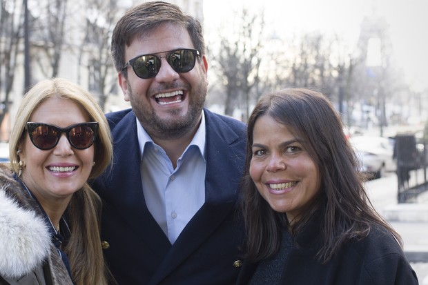 Donata Meirelles, Bruno Astuto e Daniela Falcão em Paris (Foto: Camila Guerreiro)
