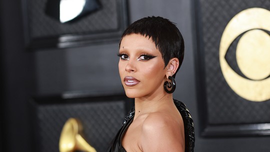 Grammy 2023: melhores maquiagens e penteados da premiação