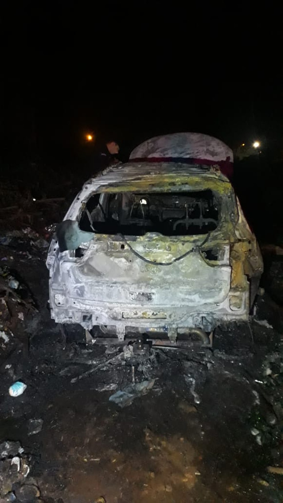 Veículo foi encontrado em bairro da cidade de Pedro Juan Caballero, no Paraguai. — Foto: Divulgação/Polícia Nacional do Paraguai