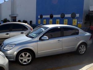 comprar Chevrolet Corsa Sedan em Piracicaba - SP