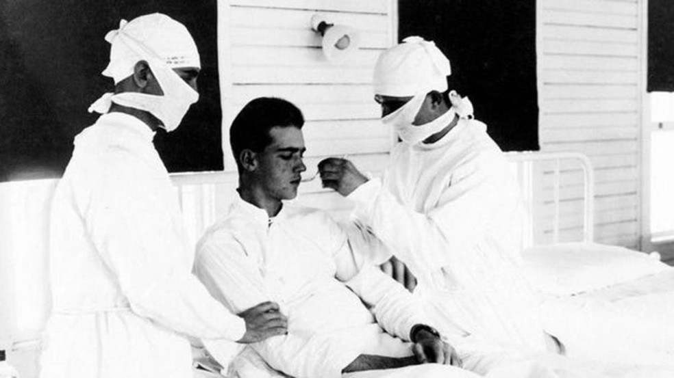 Cerca de 5 milhões de sobreviventes da pandemia de gripe espanhola experimentaram um estado de exaustão de longo prazo — Foto: Getty Images/ BBC