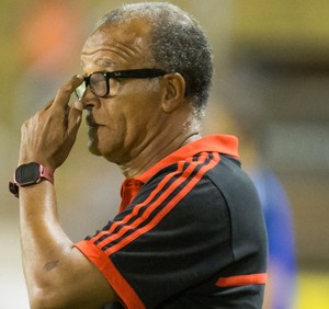 Jayme de Almeida prega seriedade  na chegada a Nova Friburgo