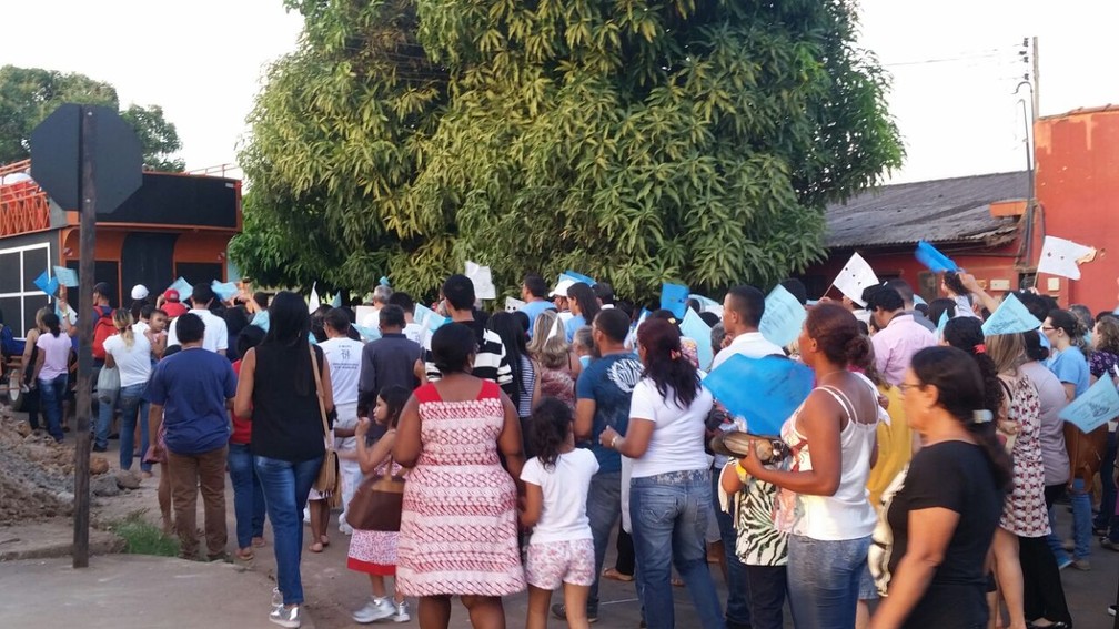 Procissão de fiéis em Porto Velho (Foto: Rose Lopes/G1)