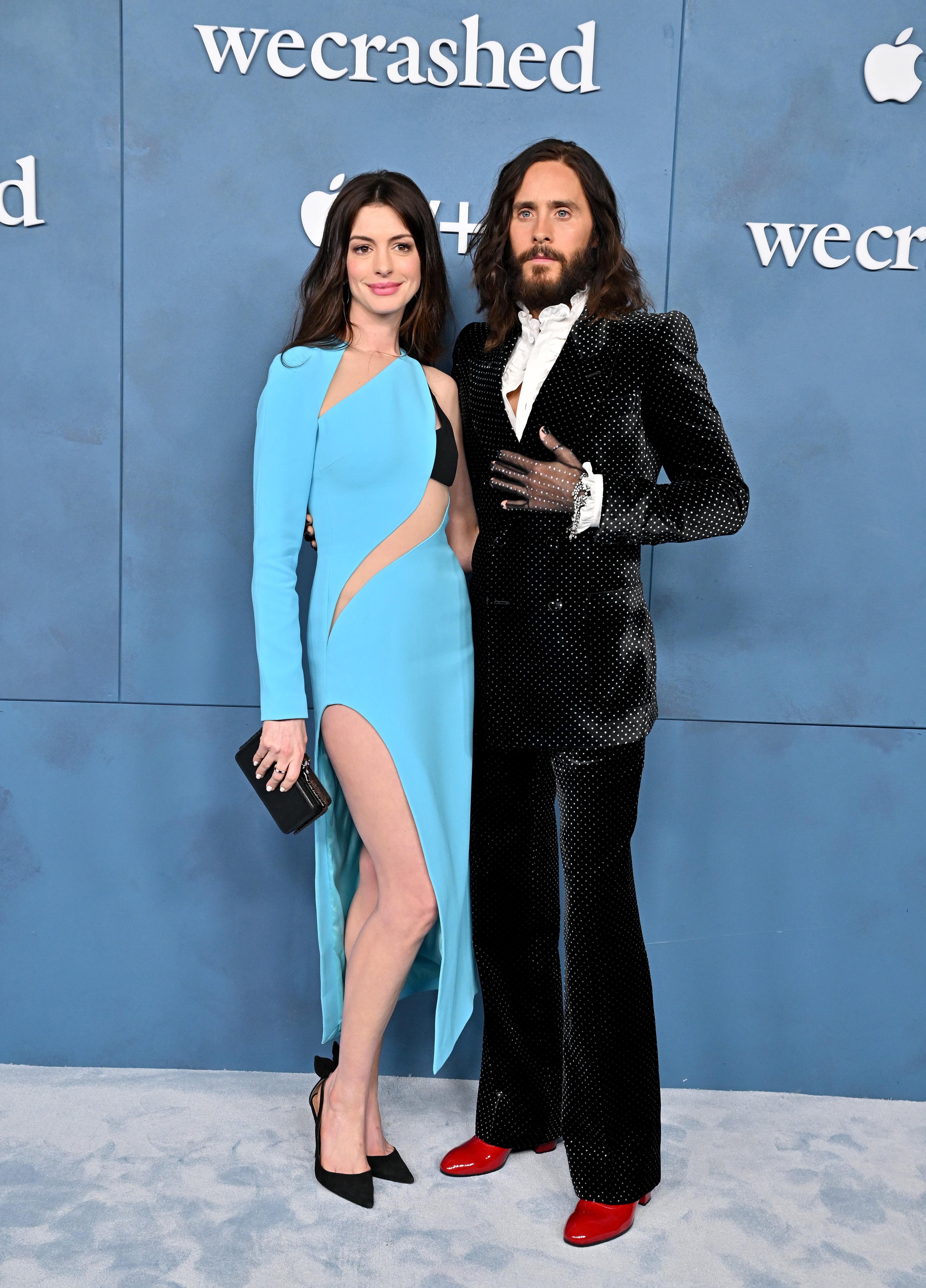 LOS ANGELES, CALIFORNIA - MARCH 17: Anne Hathaway and Jared Leto attend the Global Premiere of Apple TV+'s "WeCrashed" at Academy Museum of Motion Pictures on March 17, 2022 in Los Angeles, California. (Photo by Axelle/Bauer-Griffin/FilmMagic) (Foto: FilmMagic)