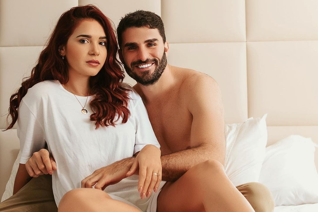 Gizelly Bicalho comemora 10 meses de namoro com Tales Gripp: "uma vida todinha" (Foto: Reprodução/Instagram)