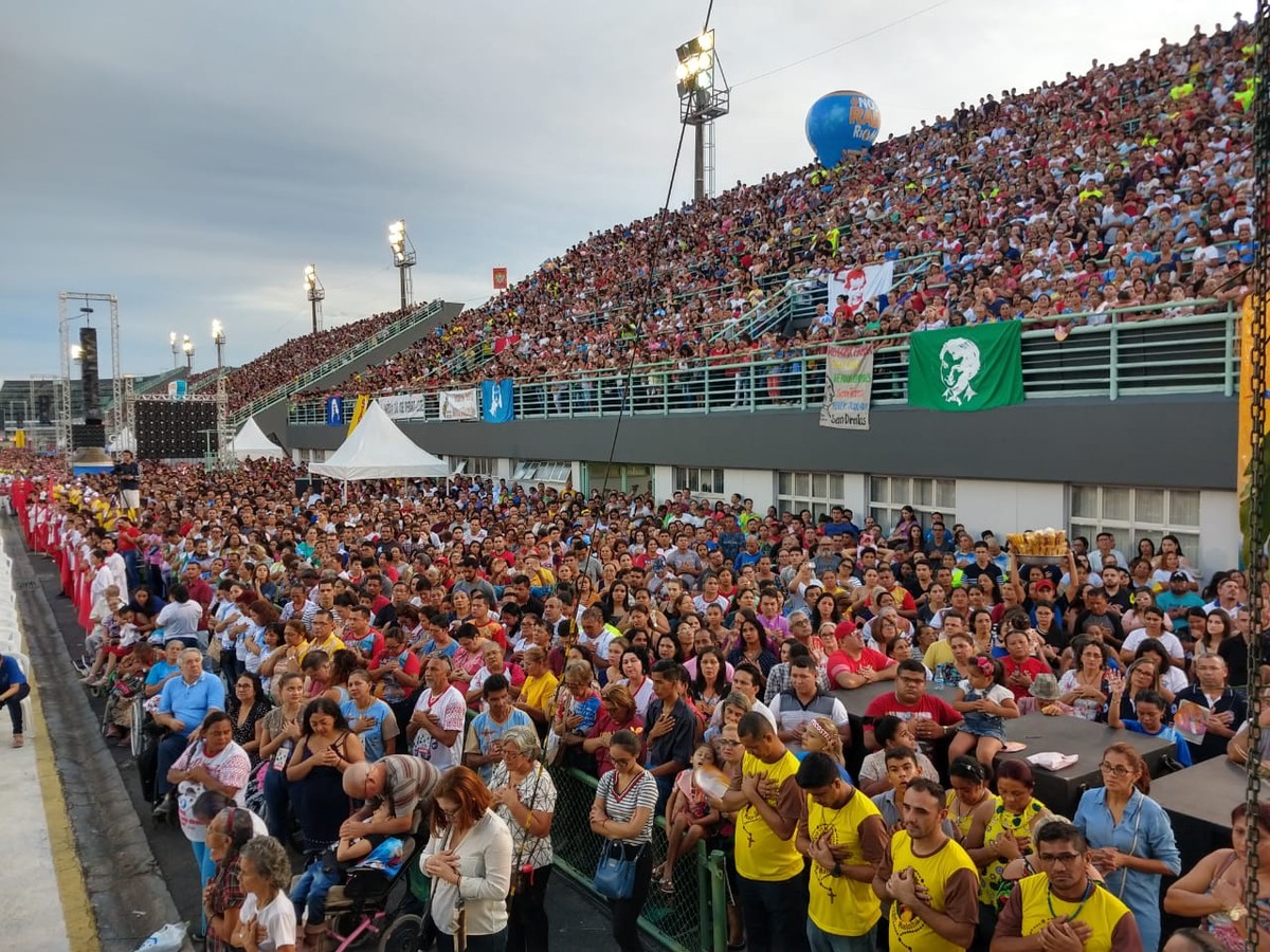 Em Manaus, mais de 100 mil participam da festa de Pentecostes | Amazonas |  G1