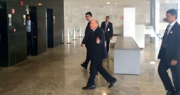 [COPA 2014]A 10 dias da Copa, Blatter chega a Brasília e se encontra com Dilma