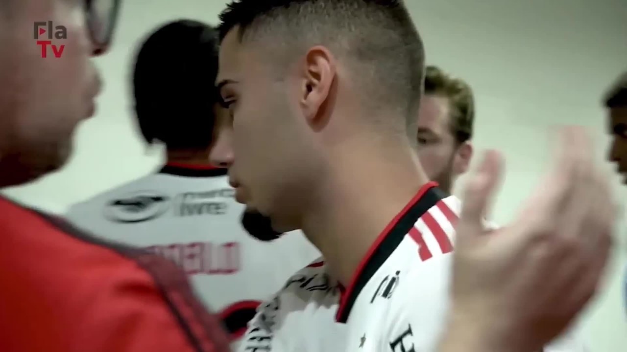 Andreas posta mensagem de despedida e vídeo chorando no último jogo pelo Flamengo