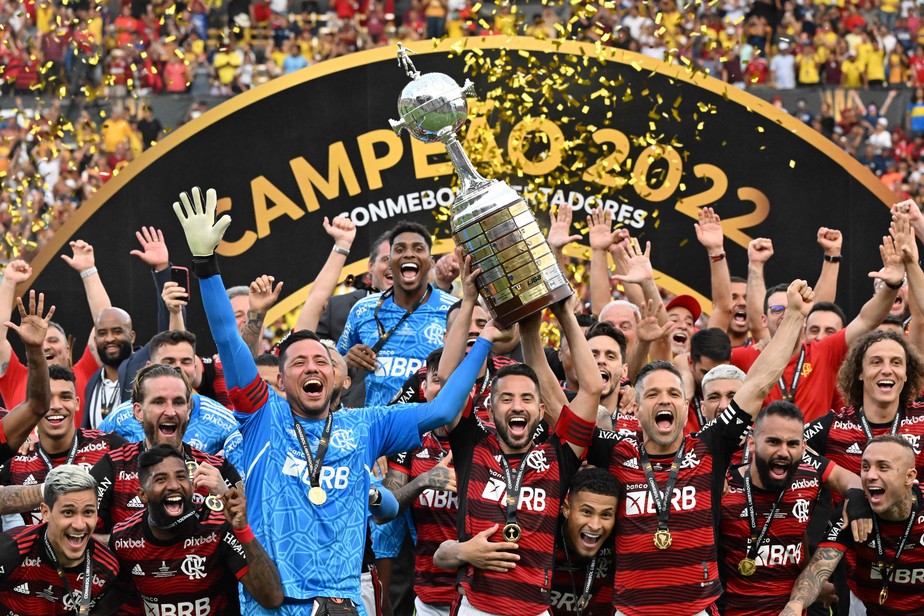 Jogadores do Flamengo comemoram título da Libertadores.