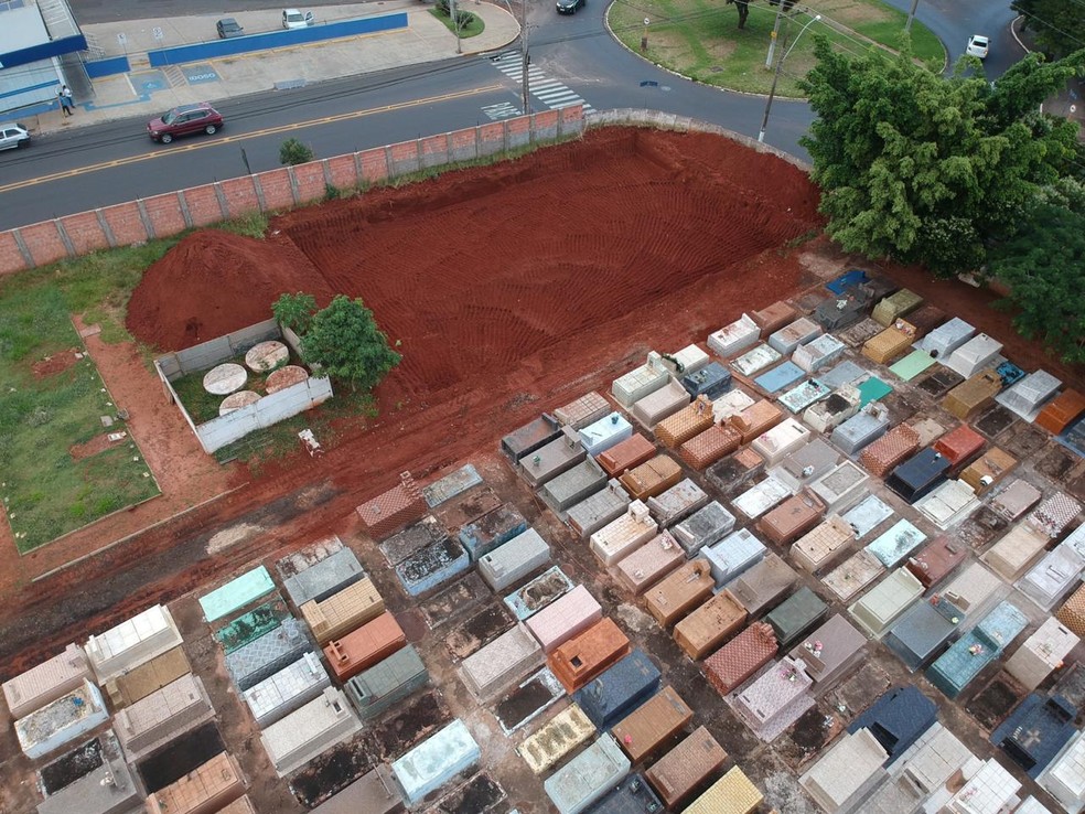 Prefeitura afirma que ampliação faz parte da programação de manutenção da área — Foto: César Culiche / TV TEM 