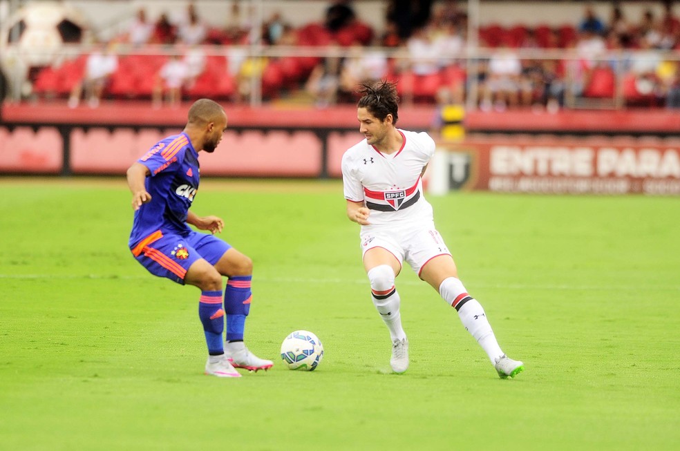 Alexandre Pato estÃ¡ de volta ao SÃ£o Paulo â€” Foto: Marcos Ribolli