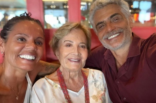 Mocita Fagundes, Gloria Menezes e Tarcísio Filho (Foto: Reprodução)