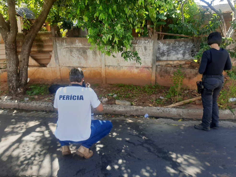Jovem é assassinado a tiros em rua da zona sul de Tupã — Foto: Diego Pereira/Mais Tupã!/Divulgação