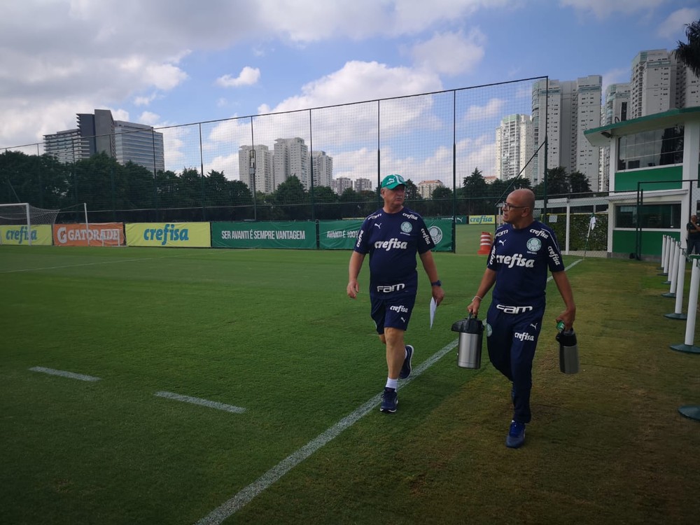 Em último aquecimento aberto para imprensa, Palmeiras tem elenco completo