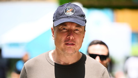 Musk deve visitar China esta semana e se encontrar com autoridades, dizem fontes