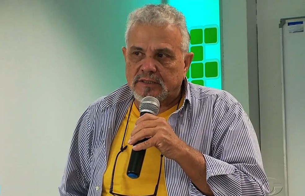 Mário Agra, candidato ao Senado pelo PSOL de Alagoas — Foto: Reprodução/TV Gazeta