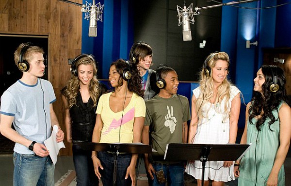 Justin Martin em cena de 'High School Musical 3' (2008) (Foto: Reprodução)