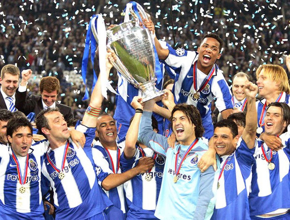 Aos 34 anos, Carlos Alberto encerra a carreira 