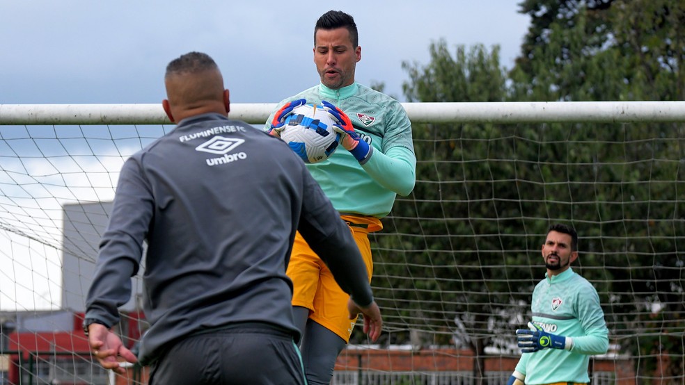 Goleiros do Fluminense treinando na Colômbia — Foto: Mailson Santana/Fluminense