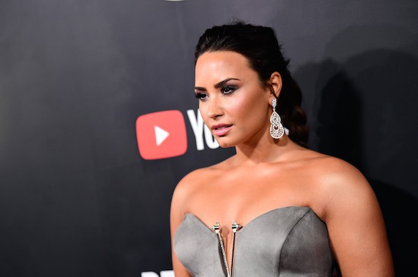 A cantora Demi Lovato na festa de lançamento do documentário sobre sua carreira (Foto: Getty Images)
