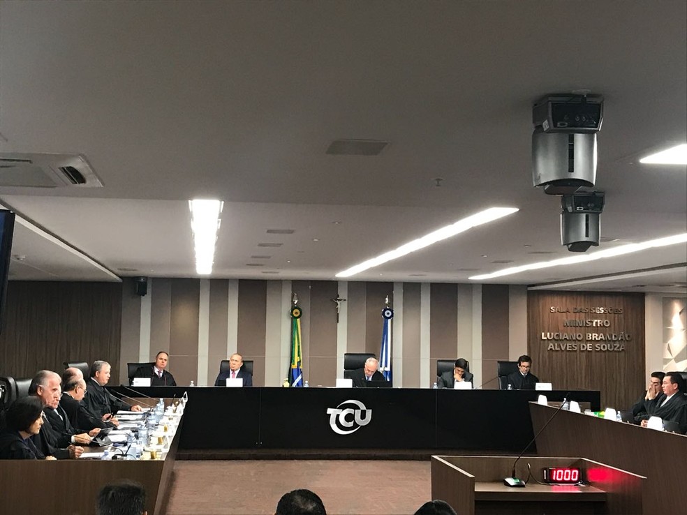 Plenário do TCU durante sessão que analisou as contas do governo federal em 2017 (Foto: Laís Lis/G1)