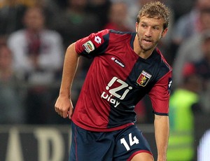 Cruzeiro repete fórmula, mantém time e busca reforços pontuais para 2015