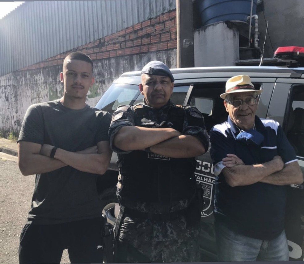 Ricardinho com o pai, Ricardo, e o avô, José Luis França — Foto: Arquivo pessoal
