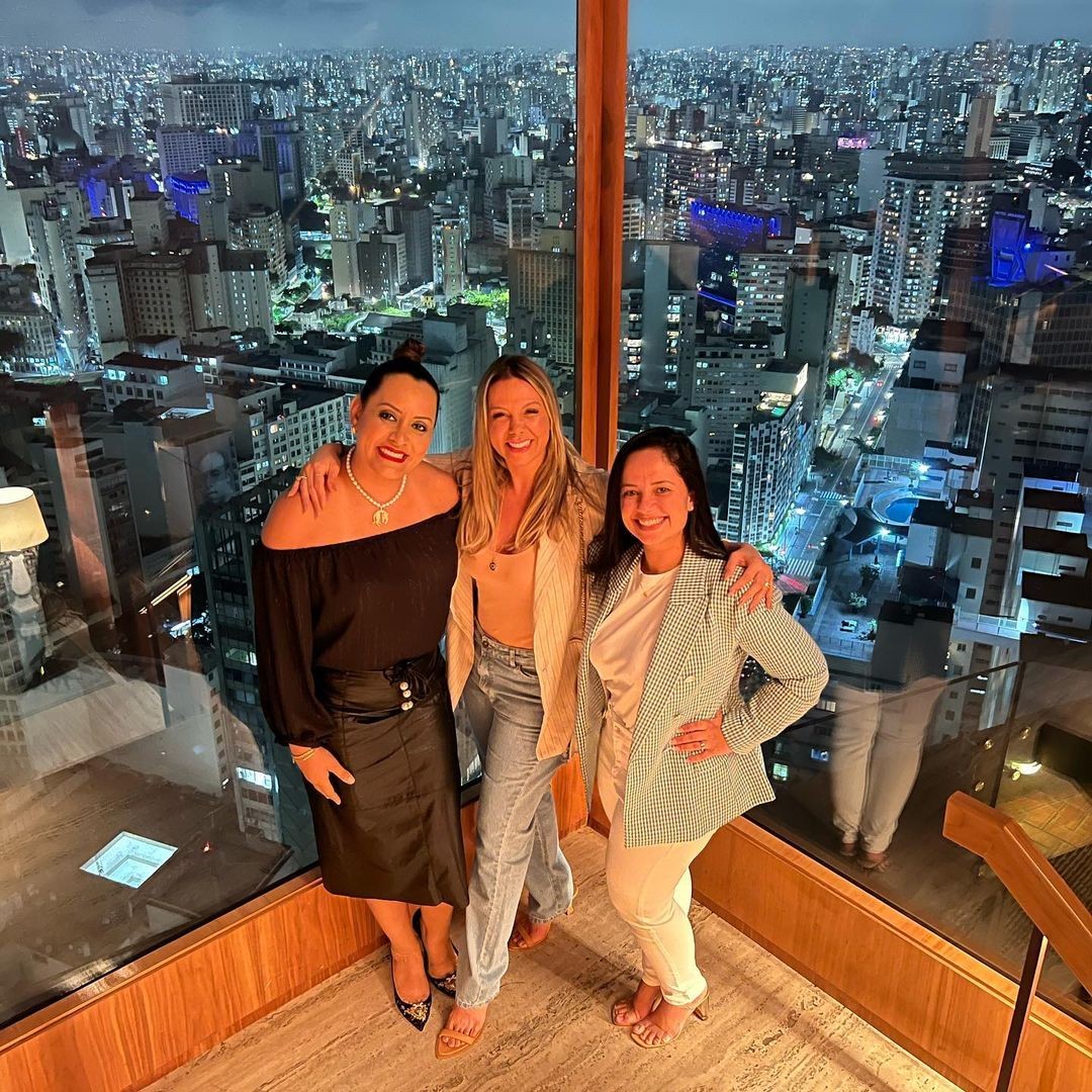 Carla Perez, Ariana Bastos e Lidiane Faria  (Foto: reprodução Instagram )