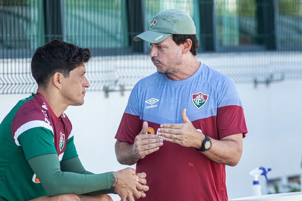 Cano e Diniz em treino do Fluminense — Foto: Marcelo Gonçalves / Fluminense FC