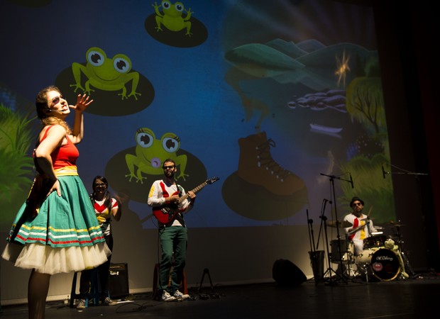 Teatro e música para combinar com a folia (Foto: Divulgação/Adriano Liano)