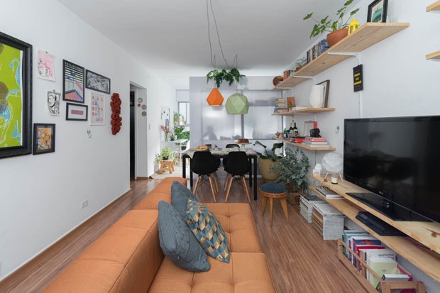 Apartamento pequeno com décor jovem e soluções inteligentes  (Foto: Cris Farhat)