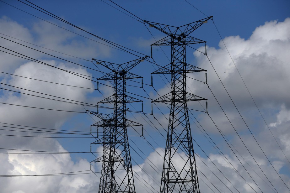 Ajuste tem por fim adequar a cobrança do ICMS dos serviços de distribuição e transmissão de energia elétrica