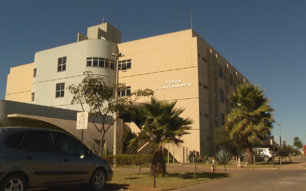 Fórum de Luziânia — Foto: Reprodução/TV Anhanguera