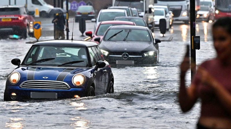 Inundações em Londres em 2021 (Foto: Getty Images via BBC News Brasil)