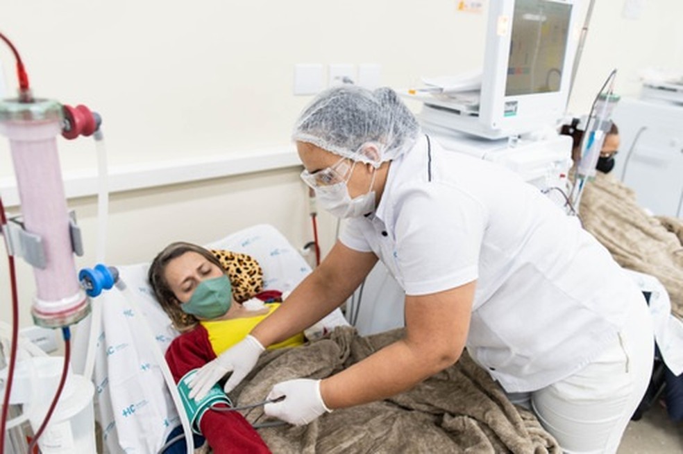 Maria é paciente do Centro de Terapia Substitutiva Renal (CTRS) do Hospital de Cubatão, SP — Foto: Rafael Roncarati