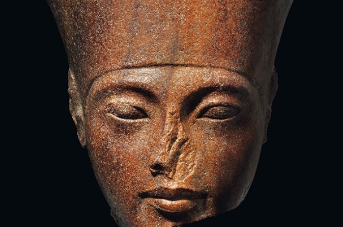 Egito pede que Interpol recupere busto de faraó leiloado em Londres (Foto: Reprodução/Christie)