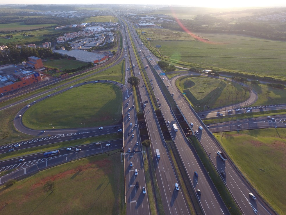 A Rodovia Dom Pedro I. Via serve como rota entre a Regi&atilde;o Metropolitana de Campinas. &mdash; Foto: Acervo/Concession&aacute;ria Rota das Bandeiras