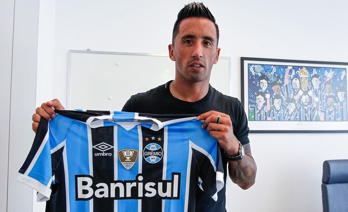 Carnaval atrasa registros e leva Grêmio a correr para ter Barrios no Gre-Nal