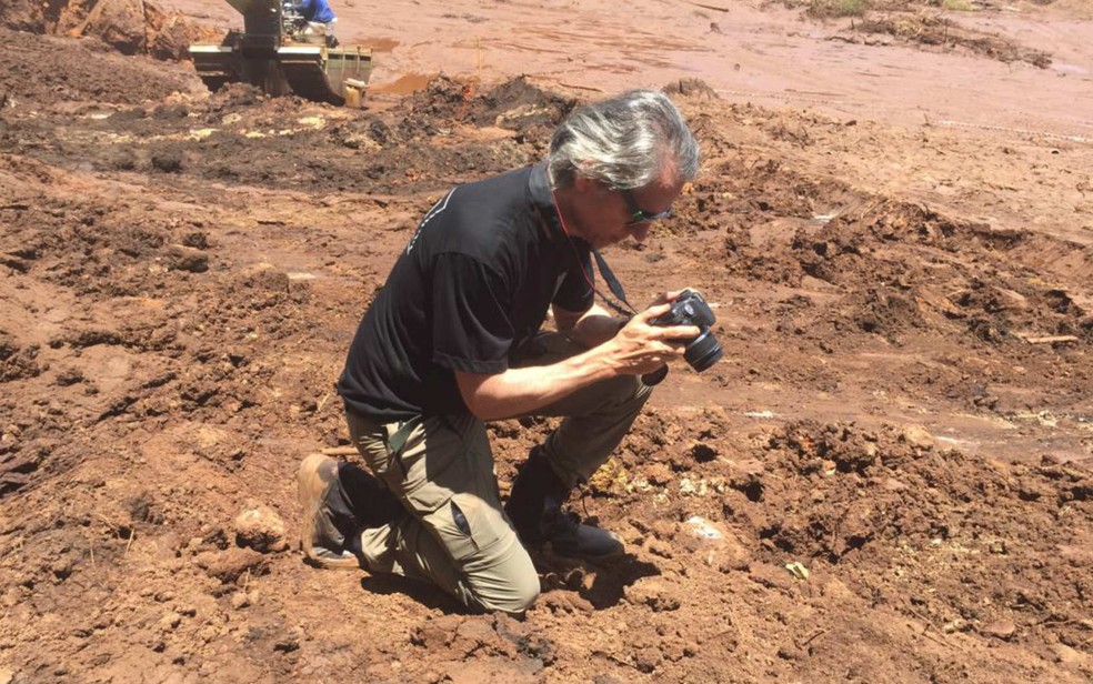 Perito do DF Samuel Ferreira na área atingida pelo rompimento da barragem em Brumadinho (MG) — Foto: Arquivo pessoal