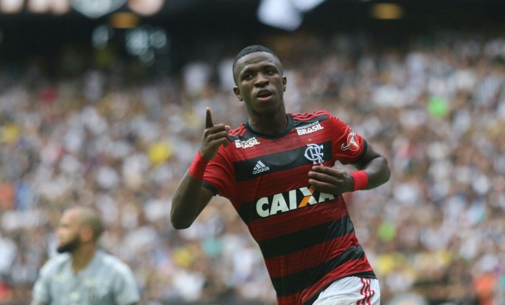 Vinicius Jr foi a maior venda de atleta da história do Flamengo — Foto: staff images