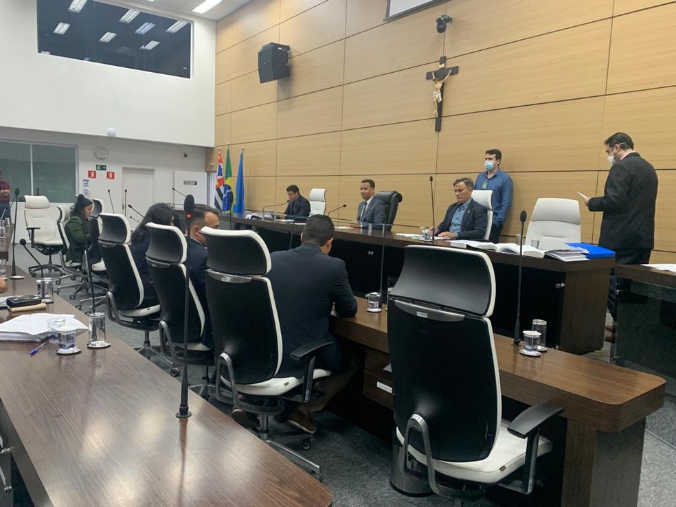 Câmara aprovou abertura de nova Comissão Processante para análise de pedido de impeachment do prefeito de Guarujá, SP — Foto: Luciana Moledas/g1