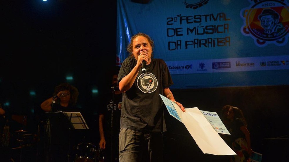 Chico Limeira foi o vencedor do II Festival de Música da Paraíba — Foto: Thercles Silva/Funesc