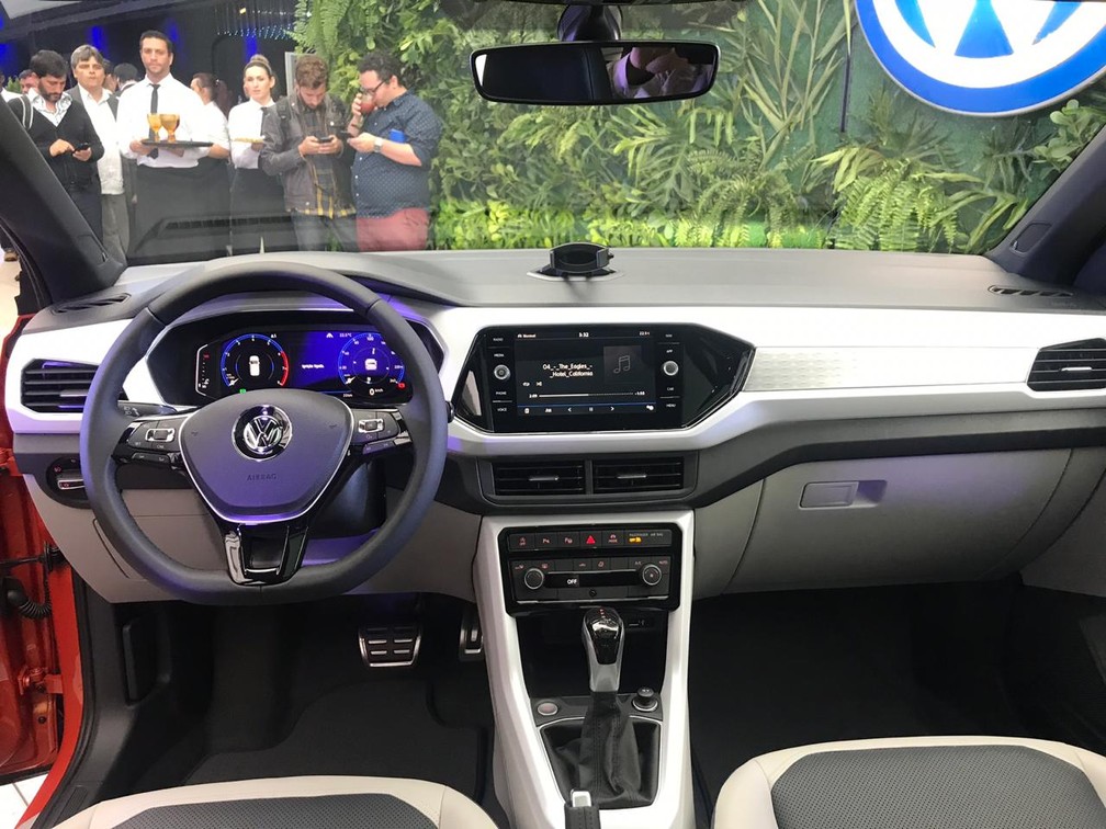 VW Brasilia Interior