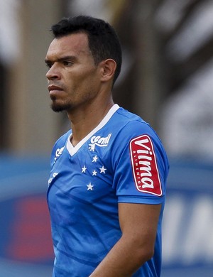 Com contrato perto do fim, Ceará vive incógnita sobre futuro no Cruzeiro