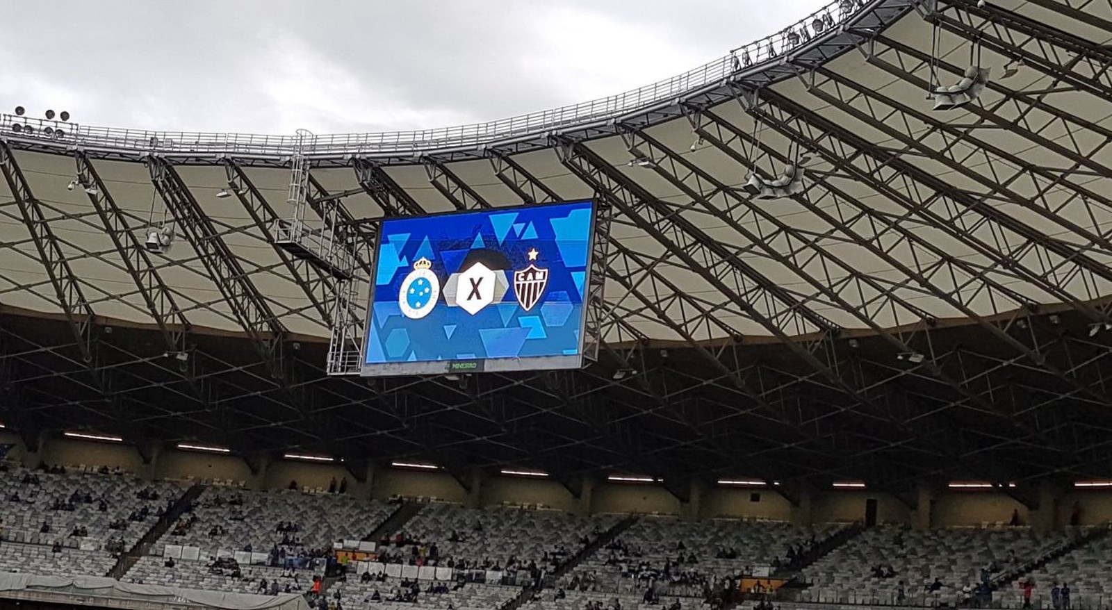 Invictos x em jejum: clássico põe à prova moral de cruzeirenses contra ase de atleticanos