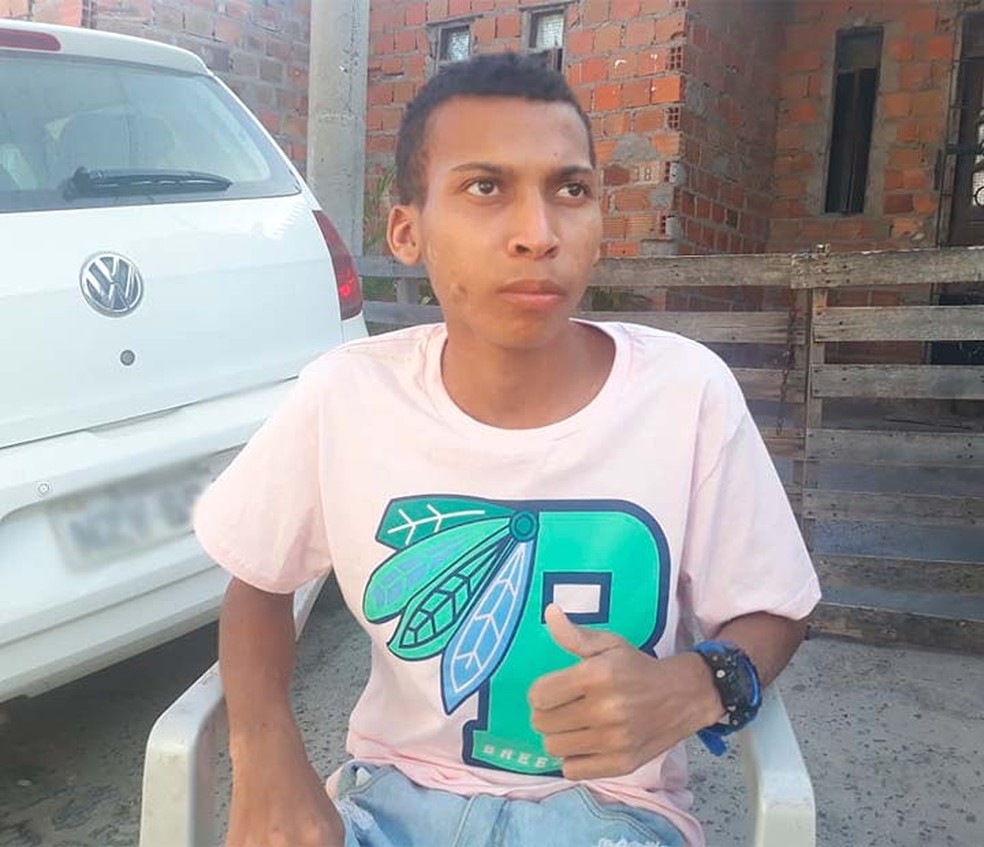 Meme da internet, 'Rei da Matemática' foi achado com fome em casa suja na Bahia — Foto: Paulo José/Acorda Cidade