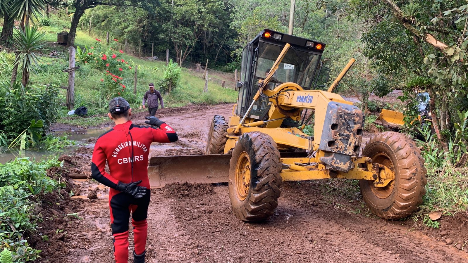 Ciclone no RS: 19 pontos de rodovias sofrem bloqueios; saiba quais