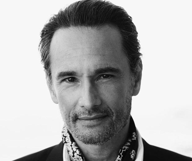 Rodrigo Santoro completa 47 anos confira 5 séries e filmes do ator